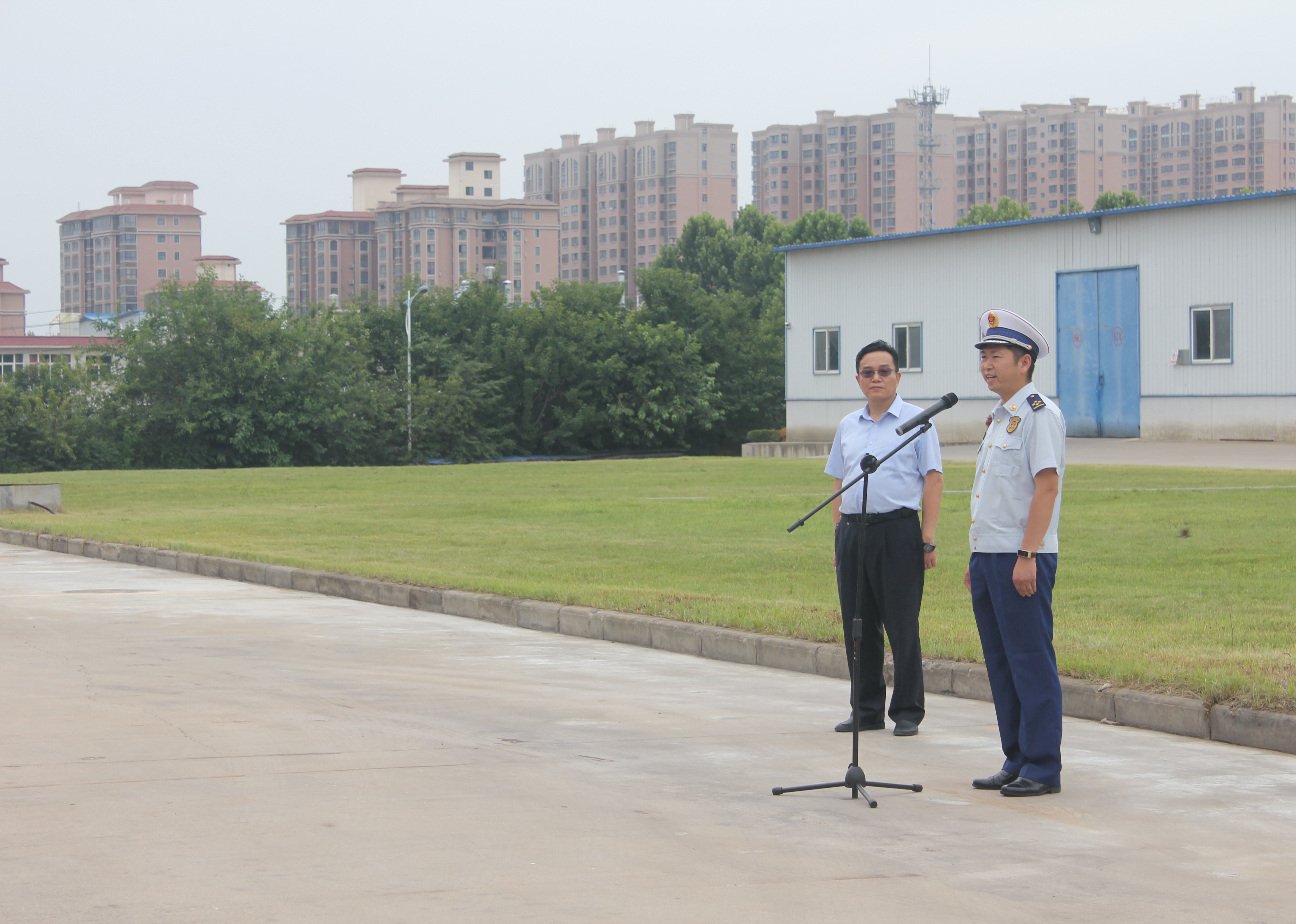 油脂信息2019.07.04《增強(qiáng)安全意識 提高應(yīng)急能力—全省糧食和物資儲備系統(tǒng)消防應(yīng)急演練觀摩交流活動在陜西楊凌來富公司成功舉辦》 (12).JPG